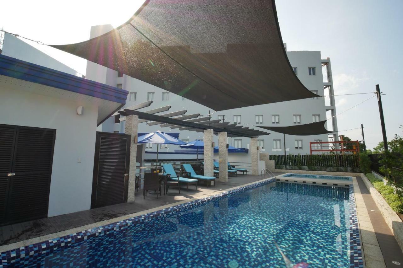 Blue Lotus Hotel Davao Exterior photo